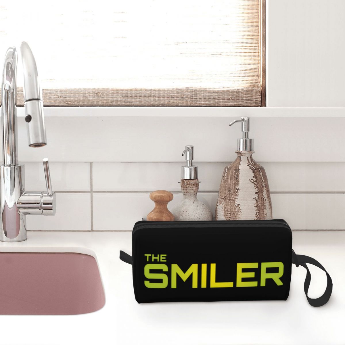 The Smiler Alton Towers Merch  - Women Bags Uk 리뷰 및 가격